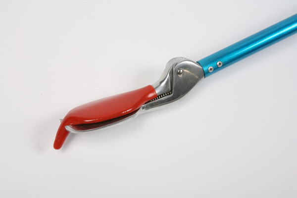 Gentle Giant (COLLAPSIBLE) Snake Tong 52"